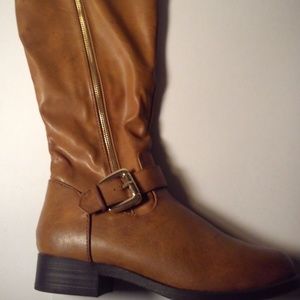 Ladies Knee high Boots *MAKE AN OFFER*